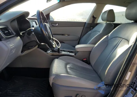 2016 Kia Optima Ex z USA, uszkodzony, nr VIN 5XXGU4L39GG055099